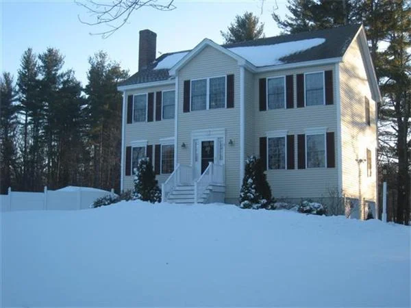 Photo of 2 Maple Ave