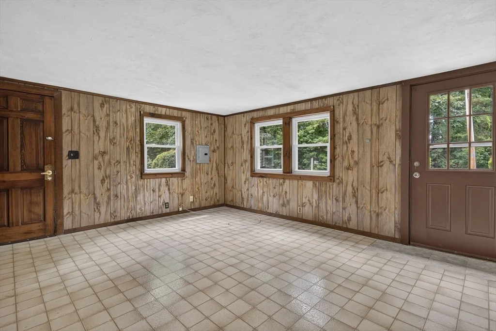 Photo of 42 Cottage Dr