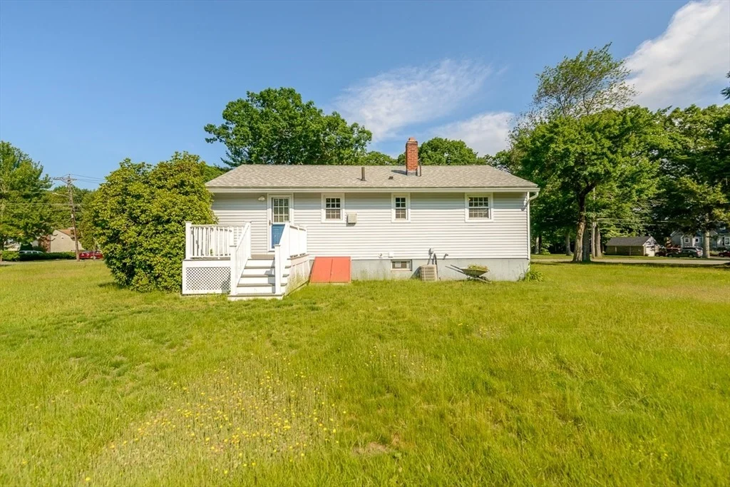 Photo of 392 Acton Rd