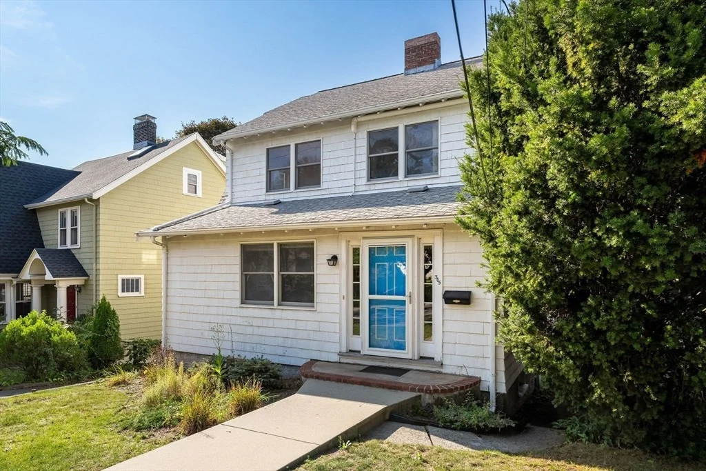 Photo of 305 Park Ave
