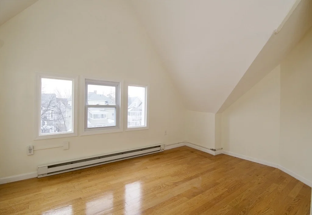 Photo of 74 Kenwood Park