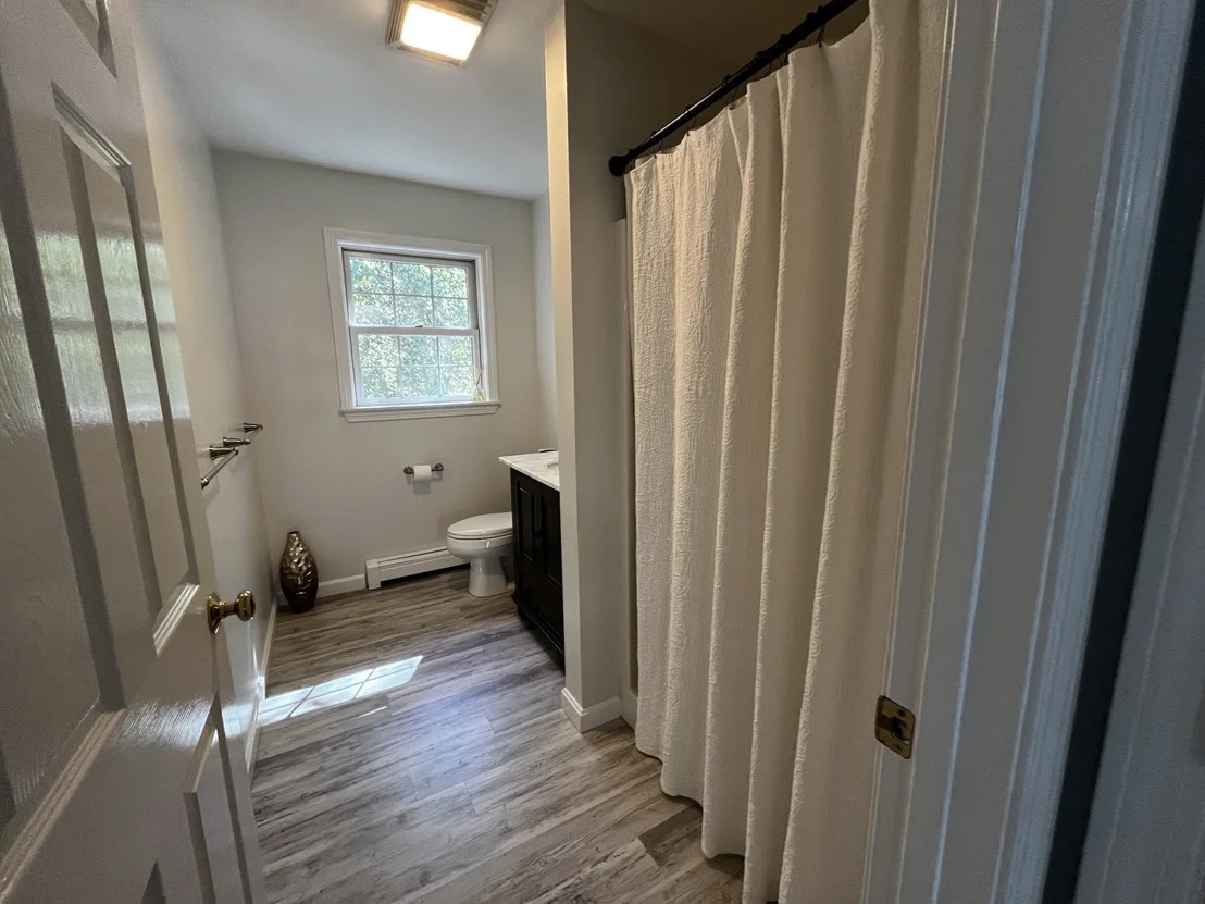 Photo of 8 Pinewood Rd