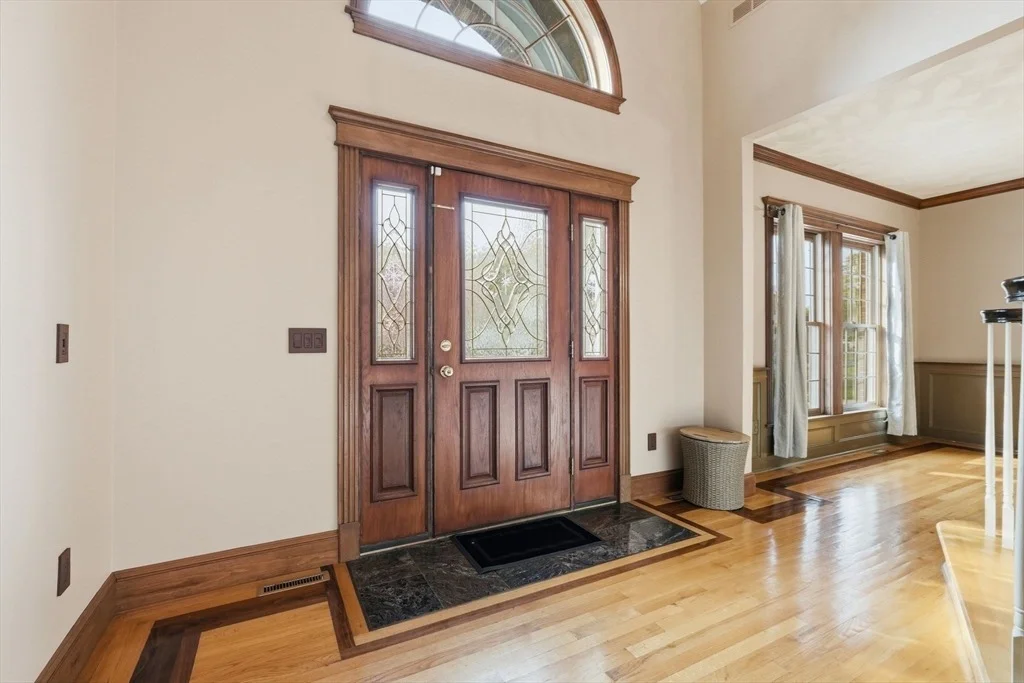 Photo of 42 Gary Dr