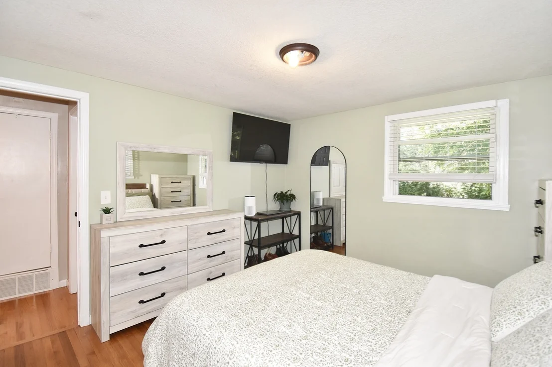 Photo of 92 Louis Rd