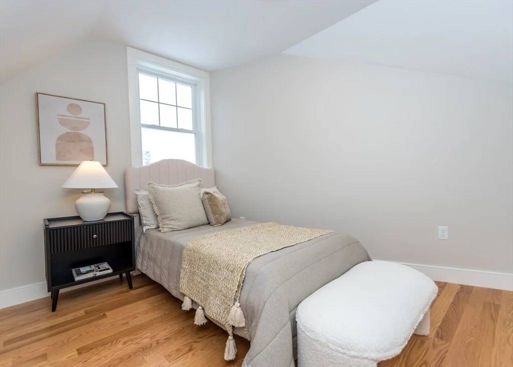 Photo of 89 Hardy Pond Road
