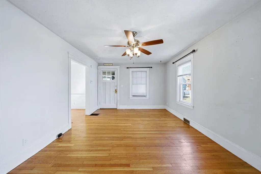 Photo of 12 Eade St