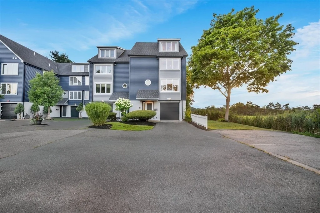 Photo of Unit 19 at 2 Atkinson Dr