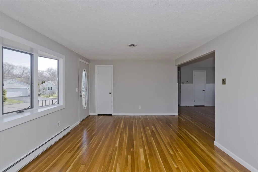 Photo of 185 Fletcher Cir
