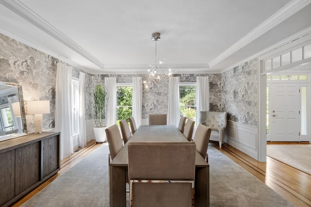 Photo of 77 Revolutionary Road