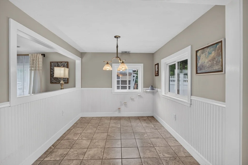 Photo of 769 Potter Rd