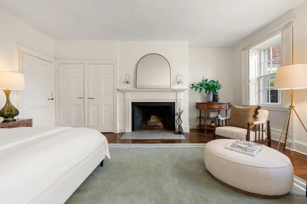 Photo of 33 Chestnut St