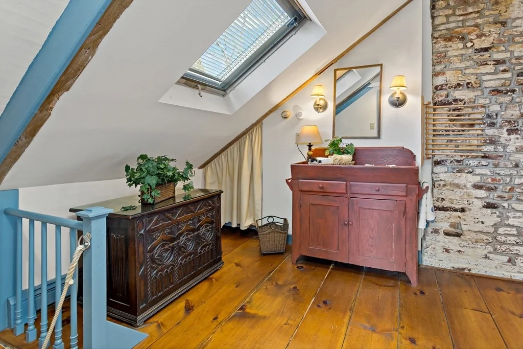 Photo of 303 Phinney's Lane