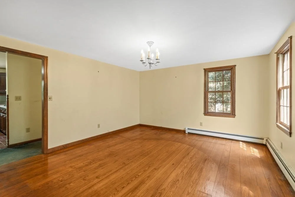 Photo of 49 Colonial
