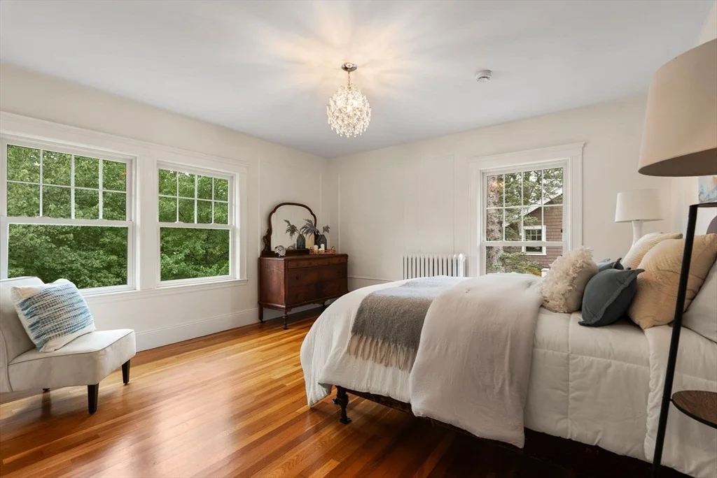 Photo of 855 Commonwealth Ave