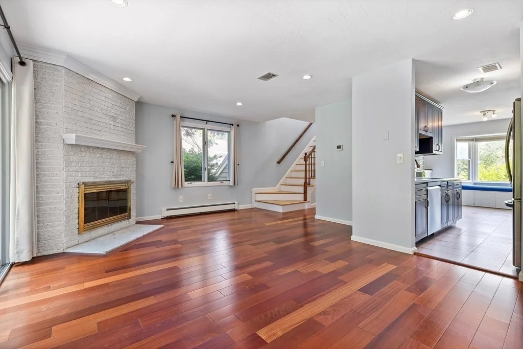 Photo of Unit 5D at 84 Walpole St