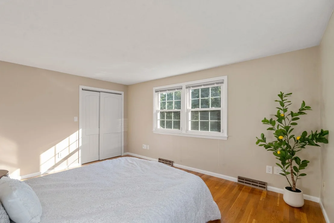 Photo of 16 Bacon Rd