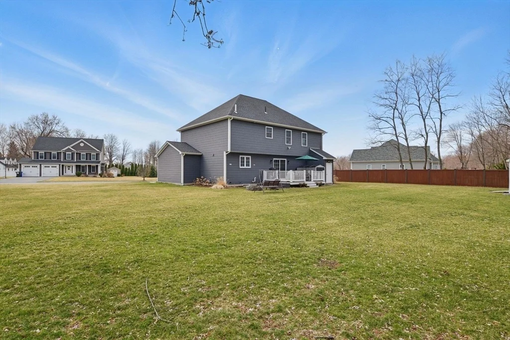Photo of 4 Willow Brook Lane