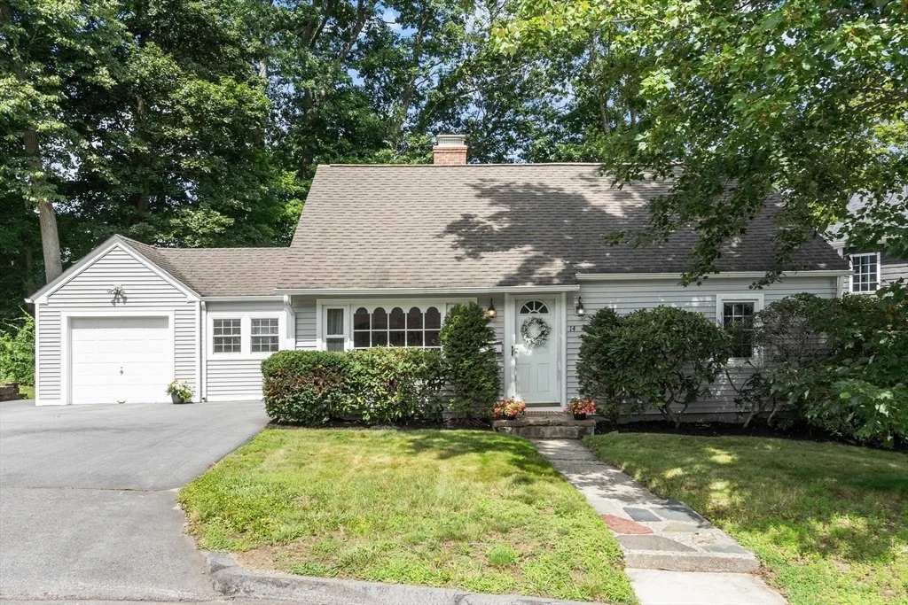 Photo of 14 Meadow Ln
