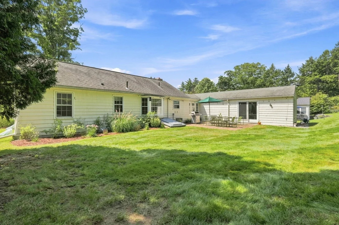 Photo of 52 Blue Hills Rd