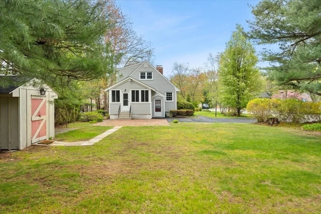 Photo of 7 Glen Echo Blvd