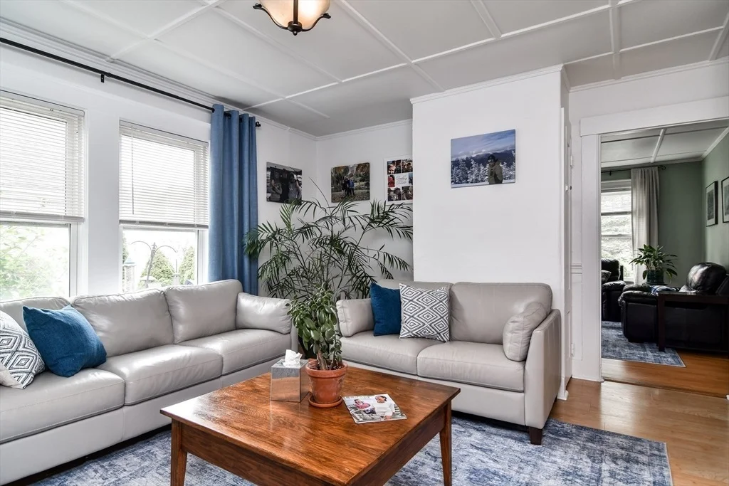 Photo of 10 Forest Ave