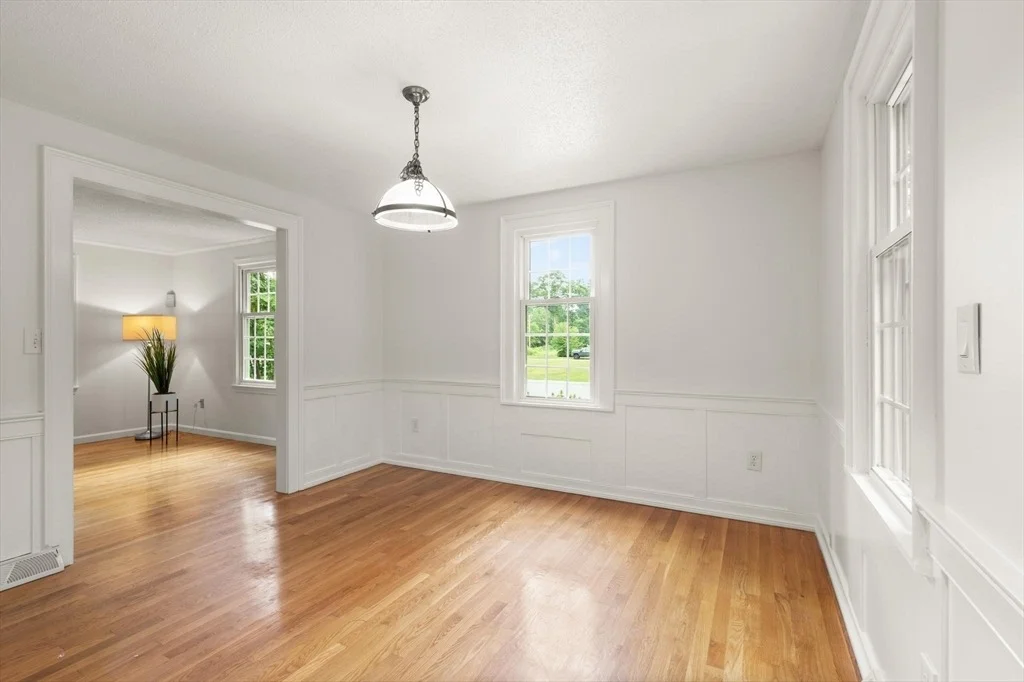 Photo of 368 Acton Rd