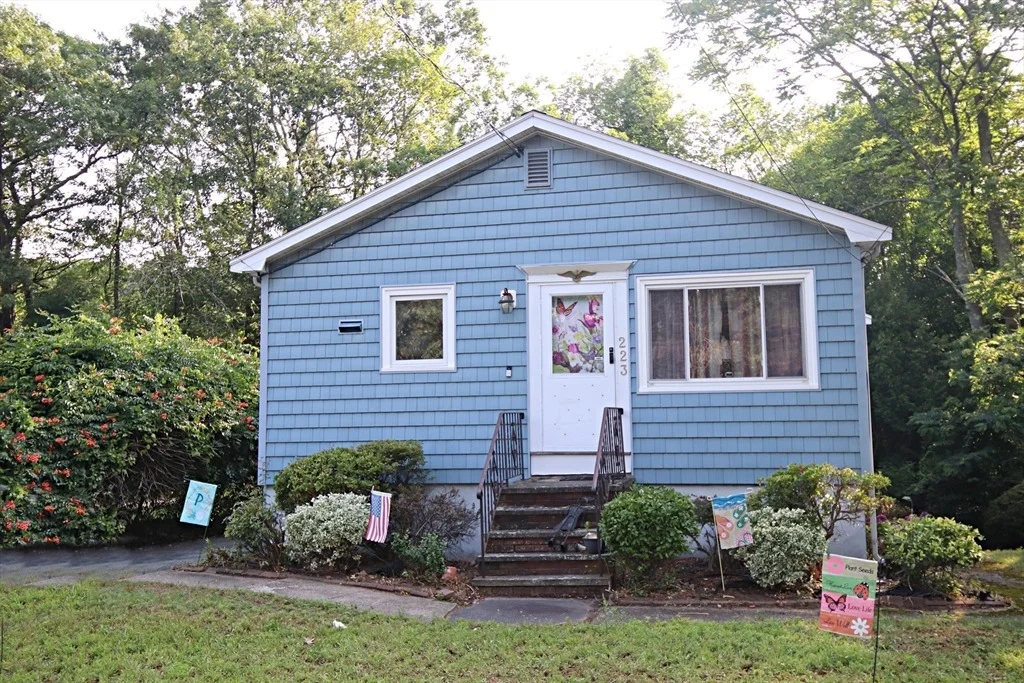 Photo of 223 Main Street