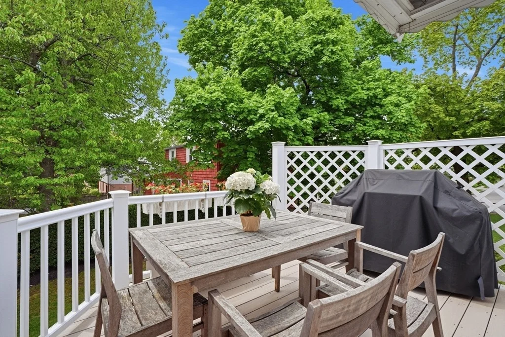 Photo of 252 Washington St