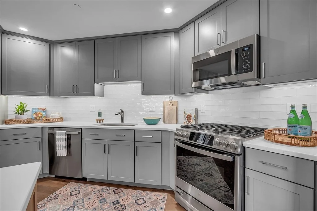 Photo of Unit 307 at 55 Pointe Place
