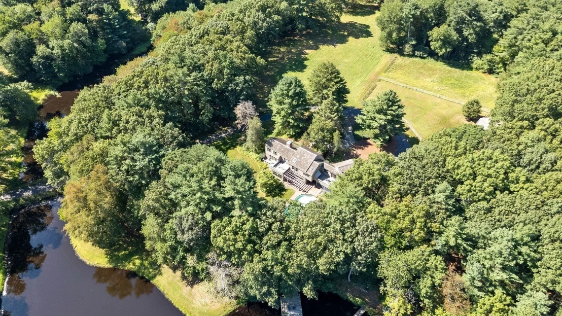 Photo of 225 Mill Street