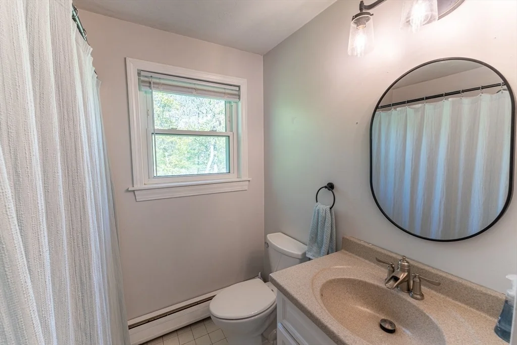 Photo of 75 Fairview Park Rd