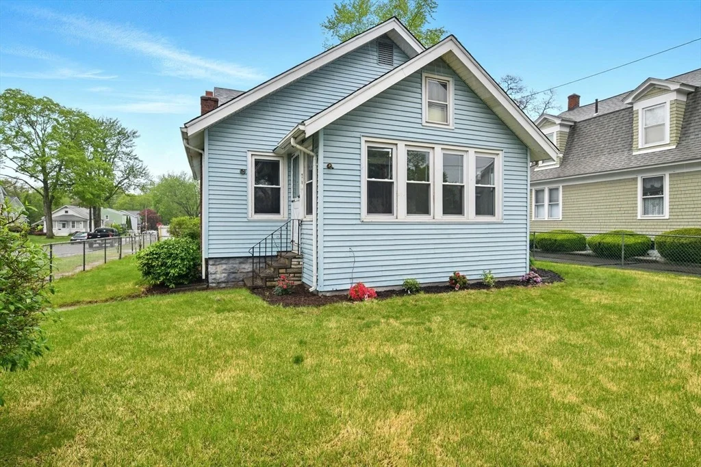 Photo of 26 Dwight Rd