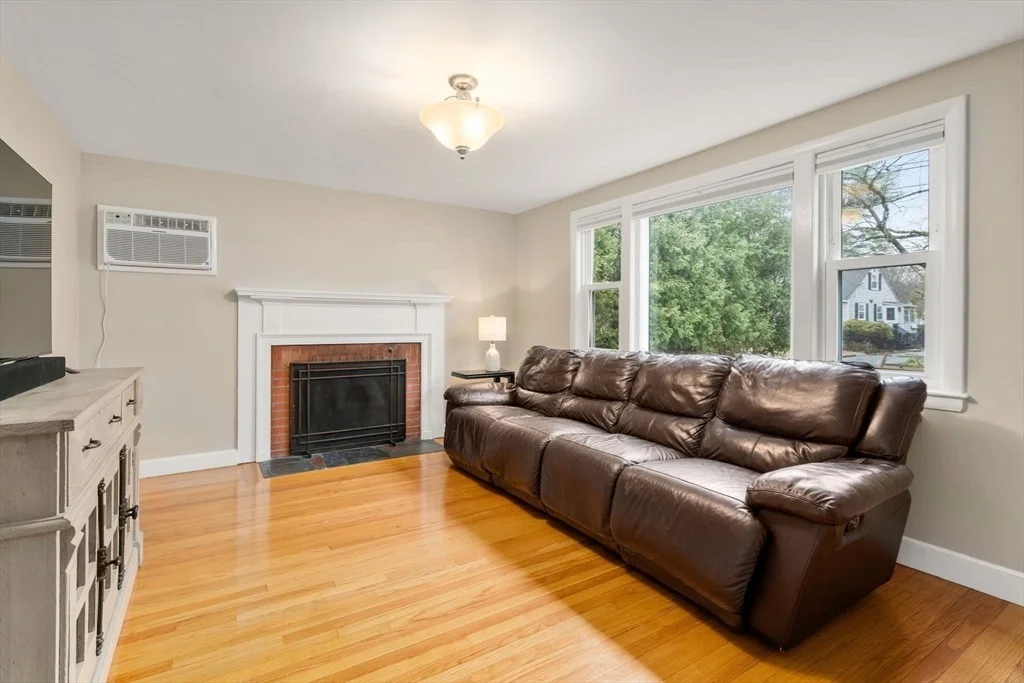 Photo of 52 Ivan St