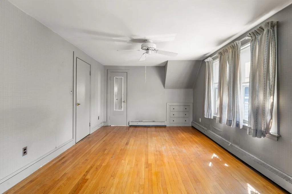 Photo of 278 Common St