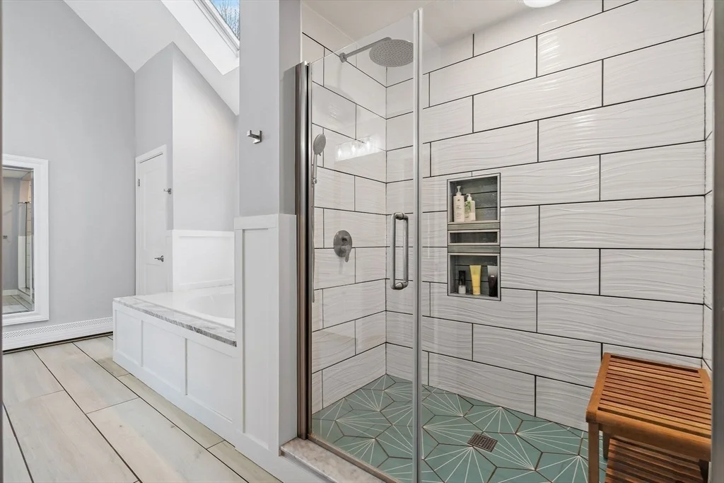 Photo of 25 Howe St