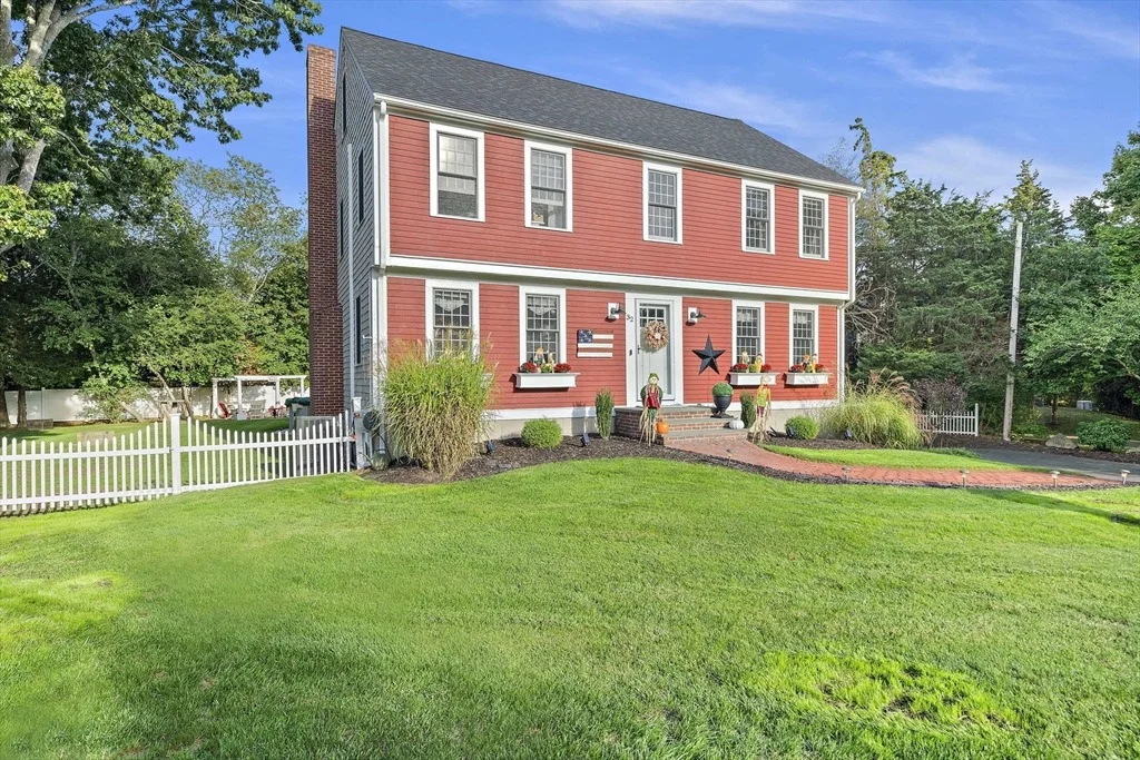 Photo of 32 Bourne Park Ave