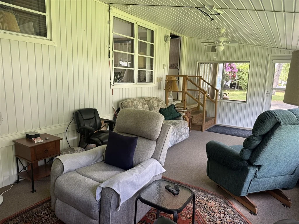 Photo of 11 Willow Cir
