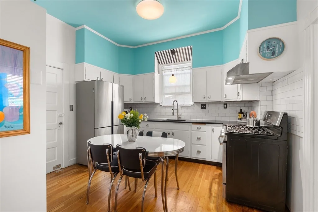 Photo of Unit 2 at 9 Gray Cir