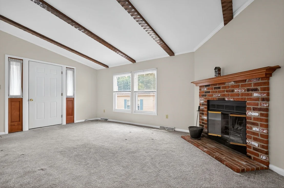 Photo of 9 Douglas Dr