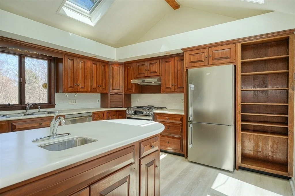 Photo of 48 Pinecrest Rd