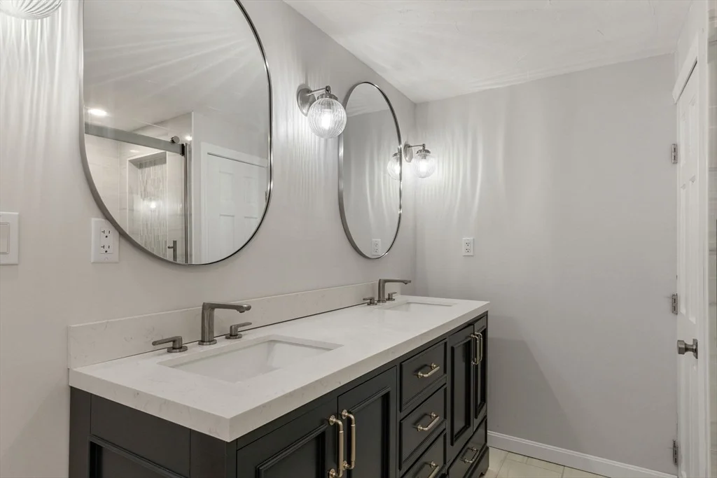 Photo of 240 Riverview Drive