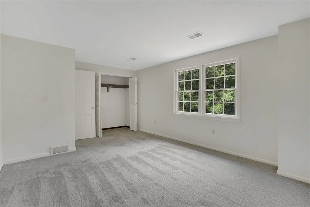 Photo of 4 Highmoor Dr