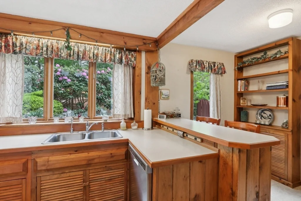 Photo of 56 Pine Point Rd