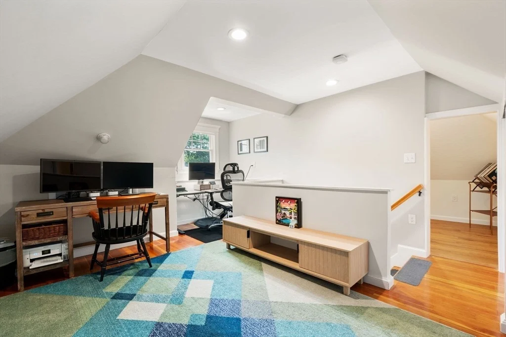 Photo of 19 Mayo Avenue