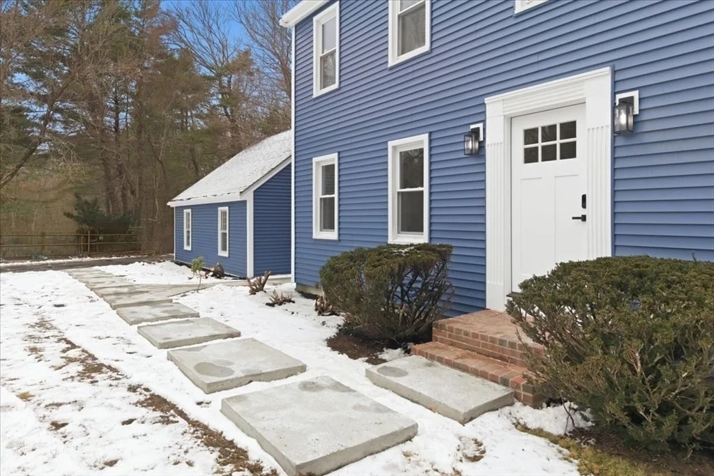 Photo of 430 Brook Bend Rd