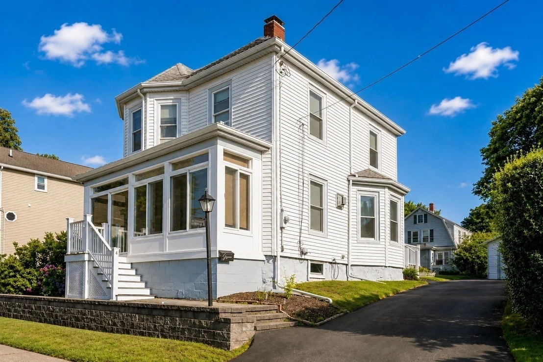 Photo of 4 Longfellow St