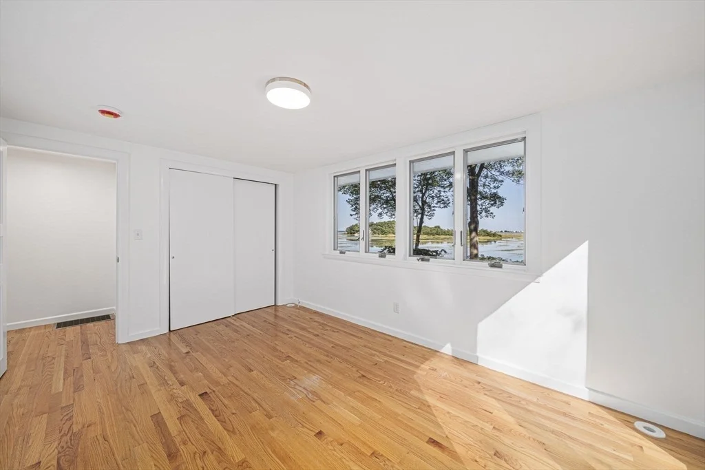 Photo of 110 Damon's Point Road