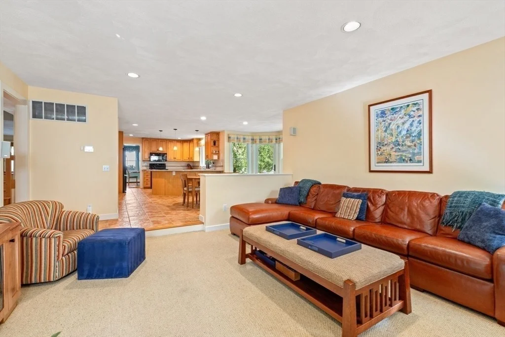 Photo of 77 Hillcrest Rd
