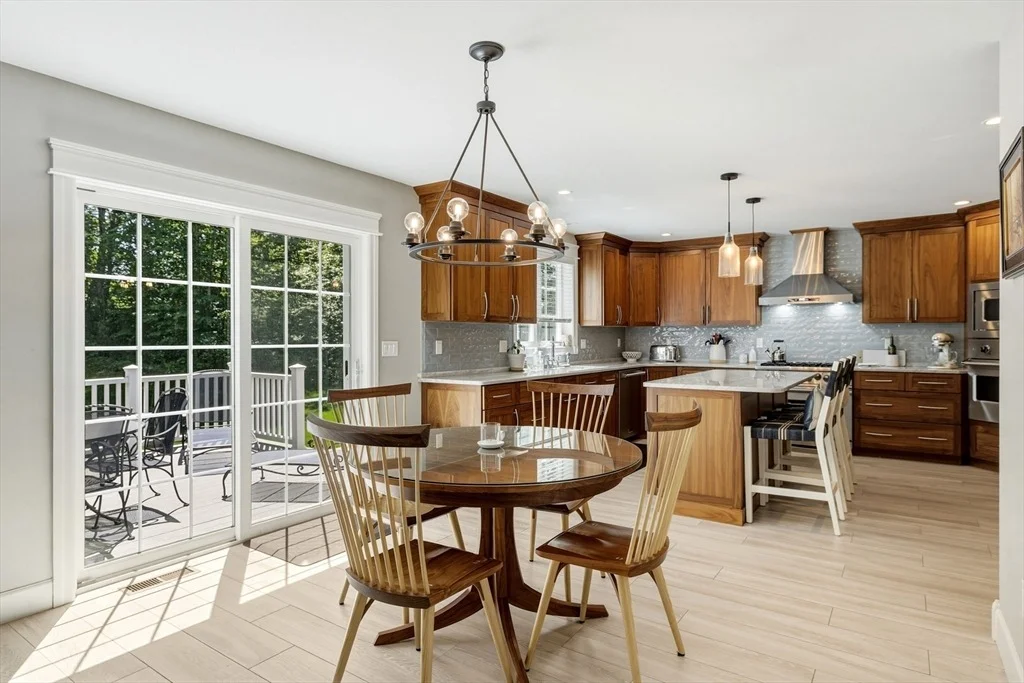 Photo of 12 Crystal Ln
