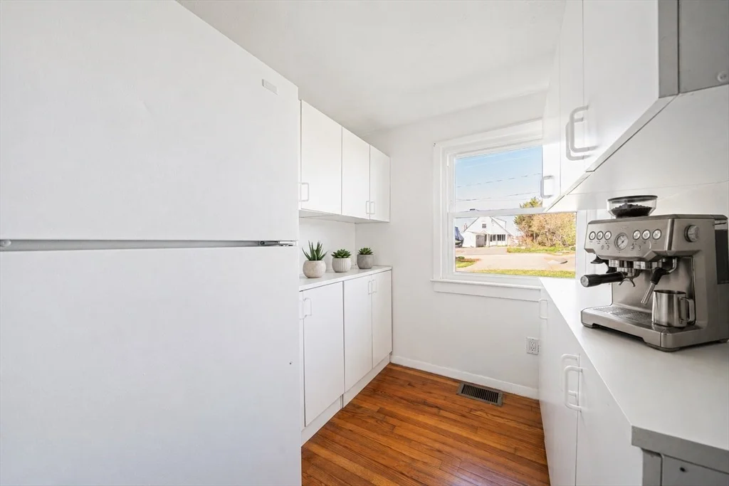 Photo of 53 Shore Dr
